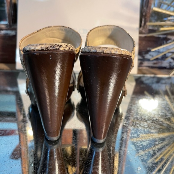 JIMMY CHOO sz 39 Ulrika platform snakeskin gold stud block wood heel. Never worn - Picture 2 of 9